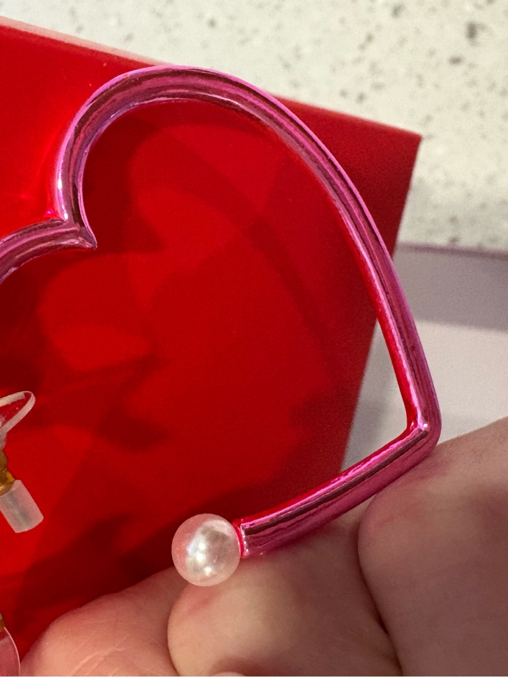 NIB Betsey Johnson Love Spell Pink Metallic Heart Hoop Earrings - Picture 6 of 7